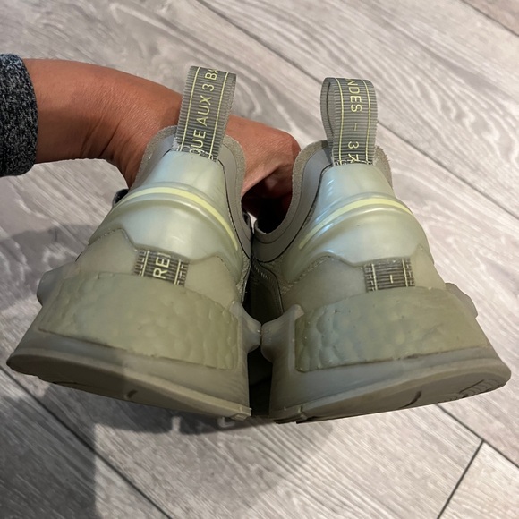 NMD_V3 womens (USED) - Picture 5 of 9